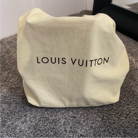 Authentic Louis Vuitton Petit Noe Bucket Bag - Picture 9 of 11